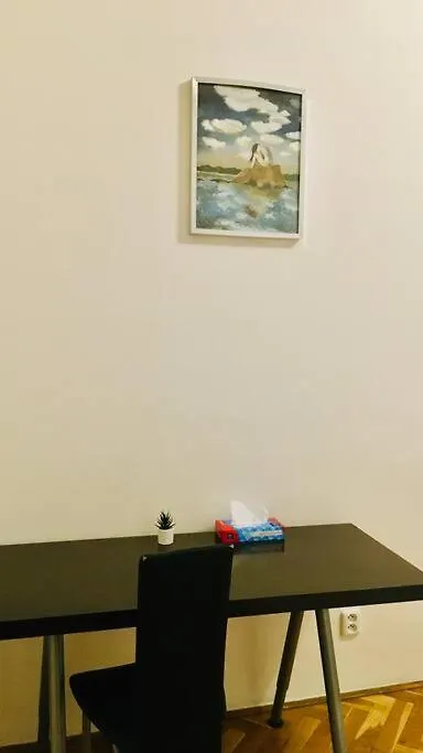 Hotel Apartment In Prague 2 Square