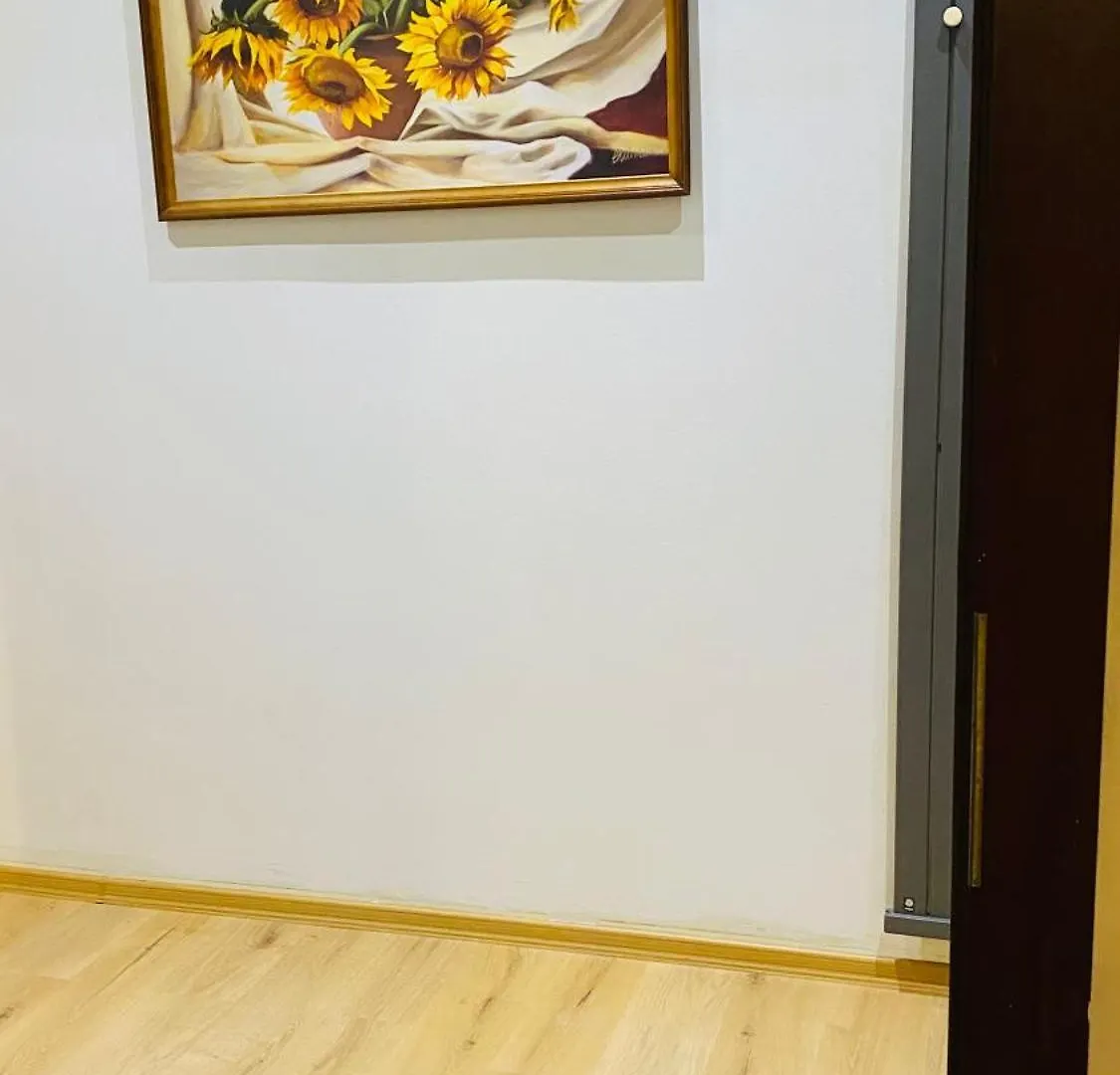 Hotel Apartment In Prague 2 Square